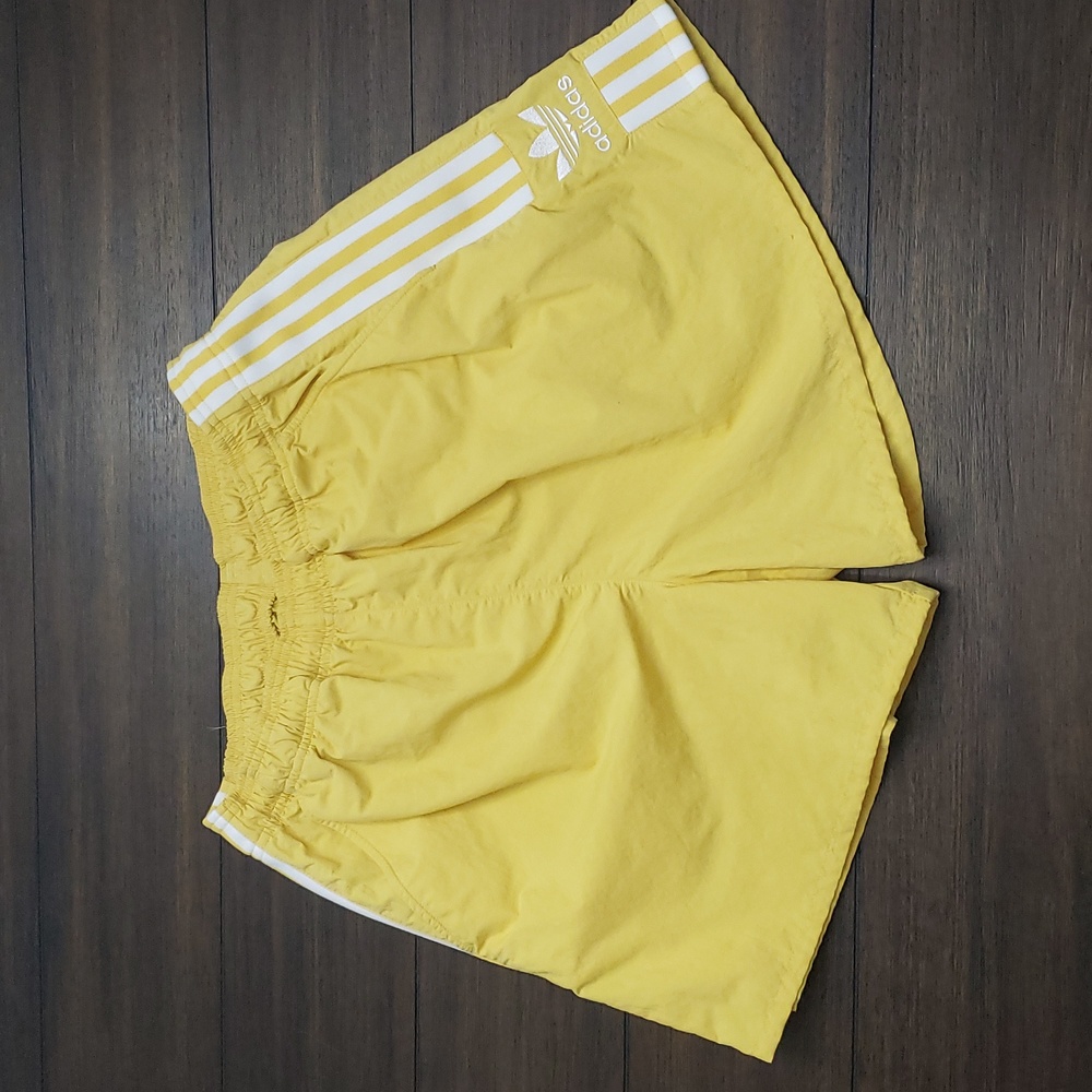 Adidas Retro Althletic Shorts Womens Medium Yellow and White Color